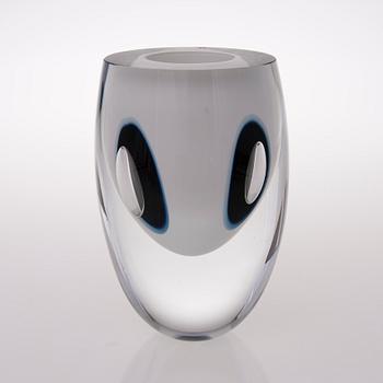 A Claritas vase, signed Timo Sarpaneva Iittala 1985 C152.