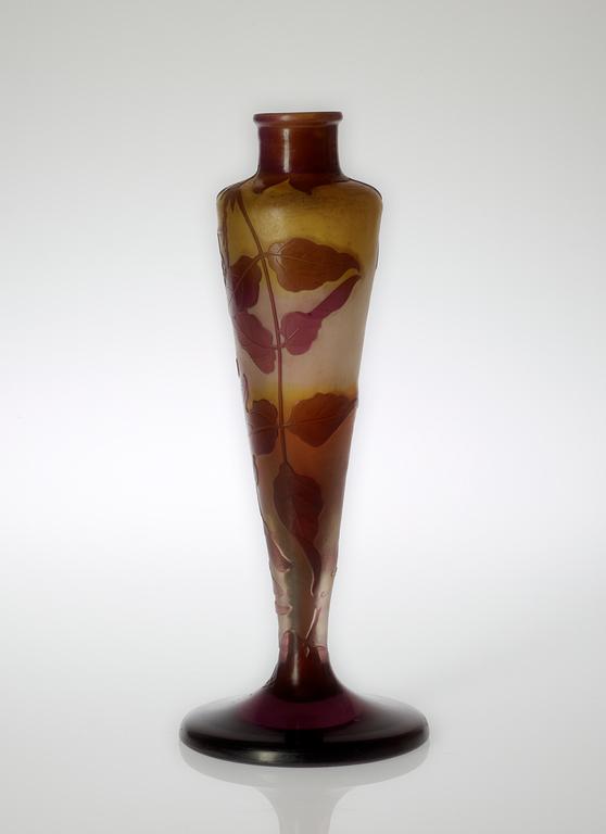 An Emile Gallé Art Nouveau cameo glass vase, Nancy, France.