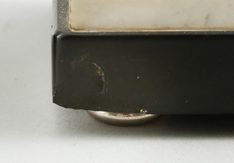 BORDSLAMPOR, 1 par, empirestil, 1900-talets första hälft.