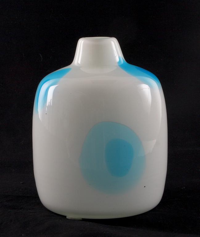 VASER, 2 st, glas, bl a Paul Kedelv, Flygsfors.