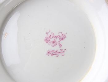 MATSERVIS, 113 delar, benporslin, "Vega",
Rörstrand.