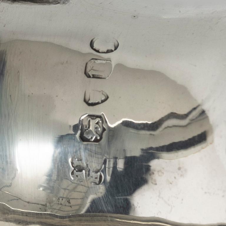 A British silver creamer, mark of Henry John Lias & Son, London 1875.