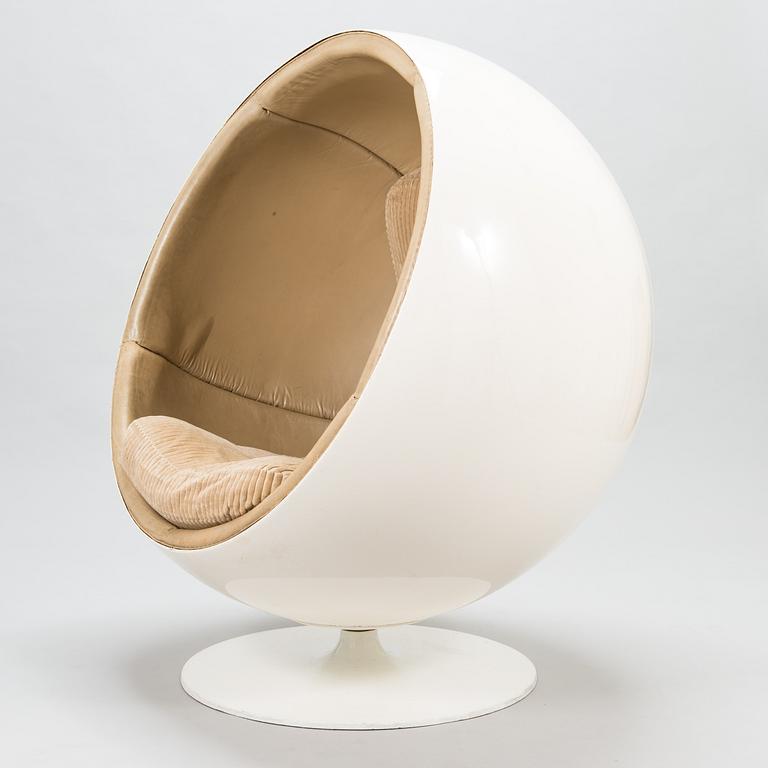 EERO AARNIO, A 1960's 'Ball chair' for Asko International.