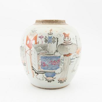 Bojan Kina 19th century porcelain.
