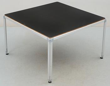 BORD, "AJ DJOB", Arne Jacobsen, formgivet 1971.