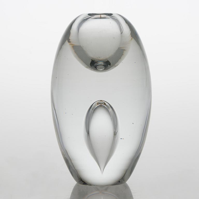 Timo Sarpaneva, a 'Teardrop' glass sculpture, model 3575, signed Timo Sarpaneva Iittala -56.