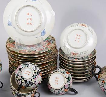 TESERVIS, 24 delar, porslin. Orientalisk.