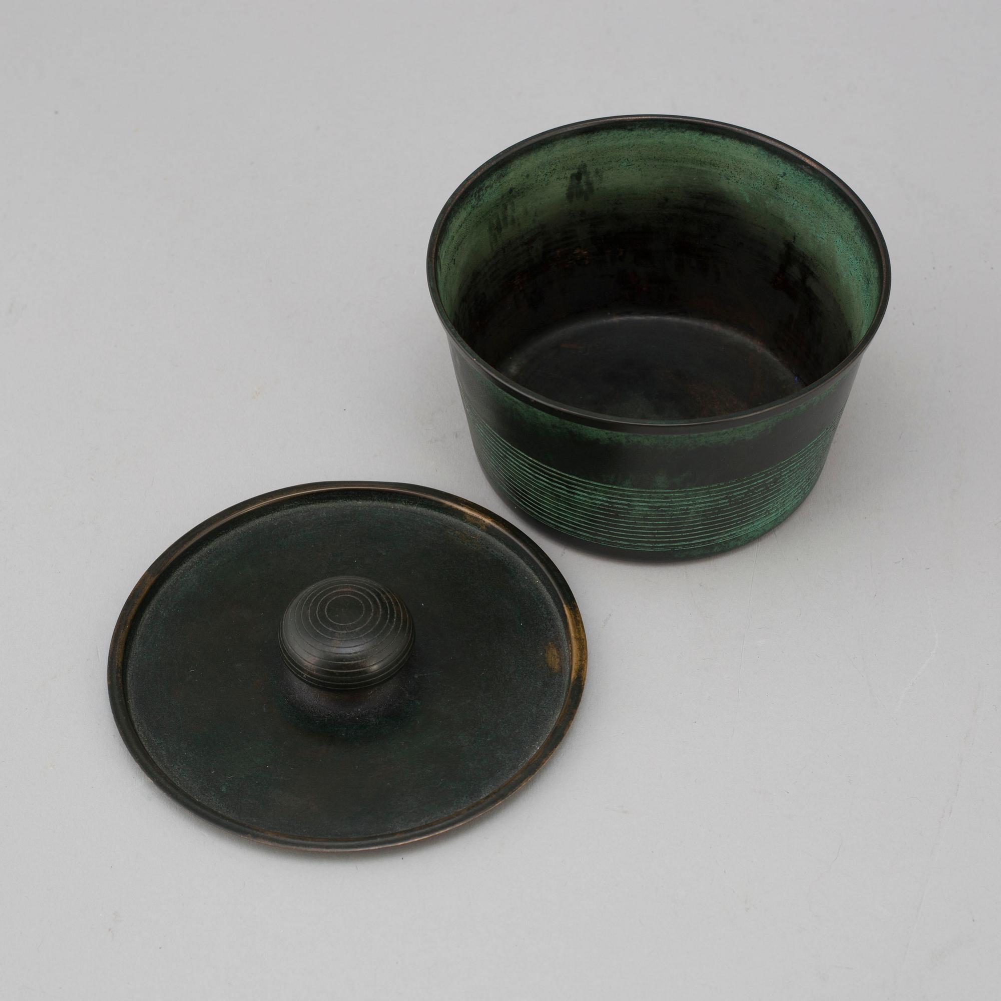 NILS FOUGSTEDT, a patinated bronze box, FAK Kronsilver Fabrik AB, Stockholm 1930's.