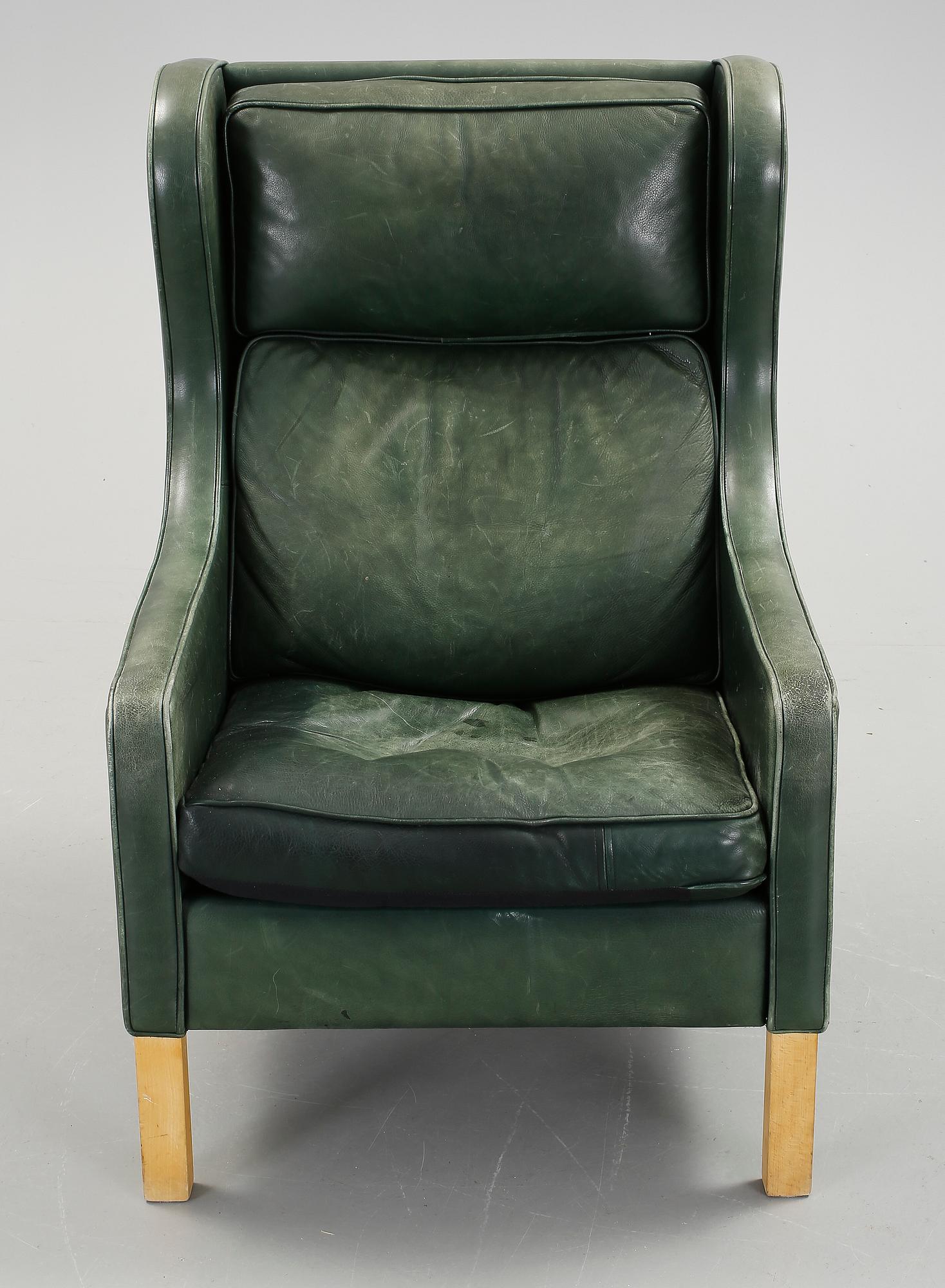 ÖRONLAPPSFÅTÖLJ, 1900-talets mitt.