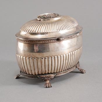 SOCKERSKRIN, silver, Johan Fredrik Massman, Stockholm, 1826, vikt 655 gram.