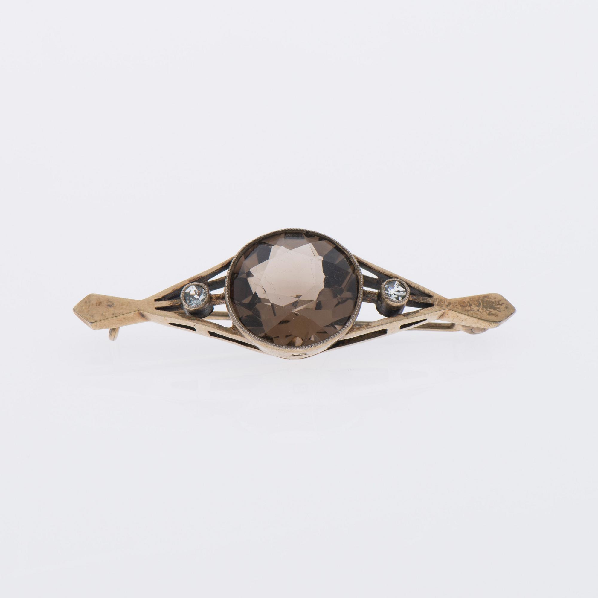 BROSCH, förgyllt silver, fasettslipad rökkvarts. Ryssland 1927-1964.
