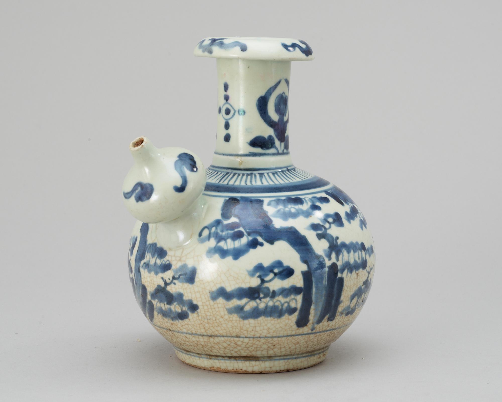KENDI, porslin. Japan, 1700-tal.