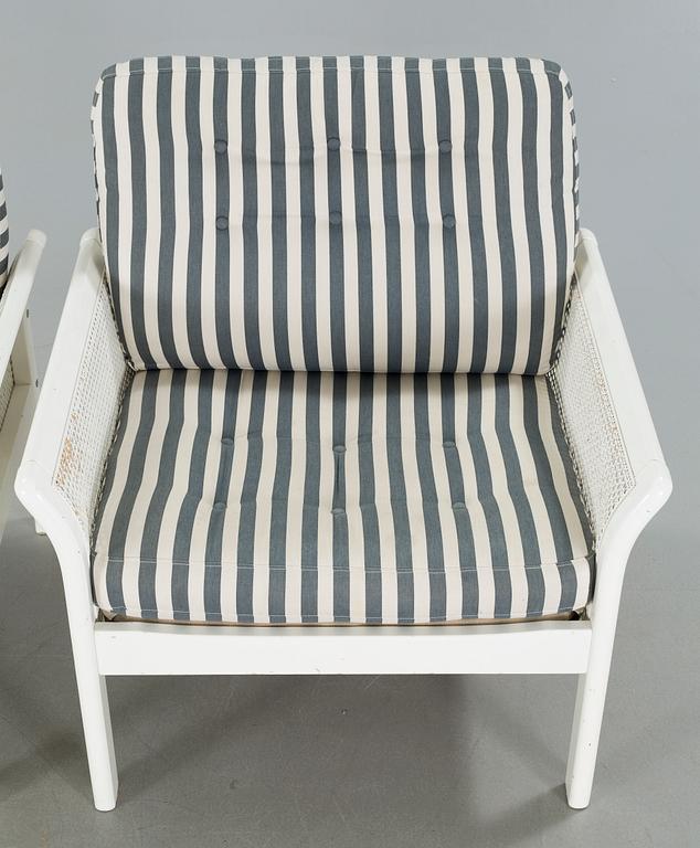 FÅTÖLJER, ett par, Dux, 1900-talets andra hälft.