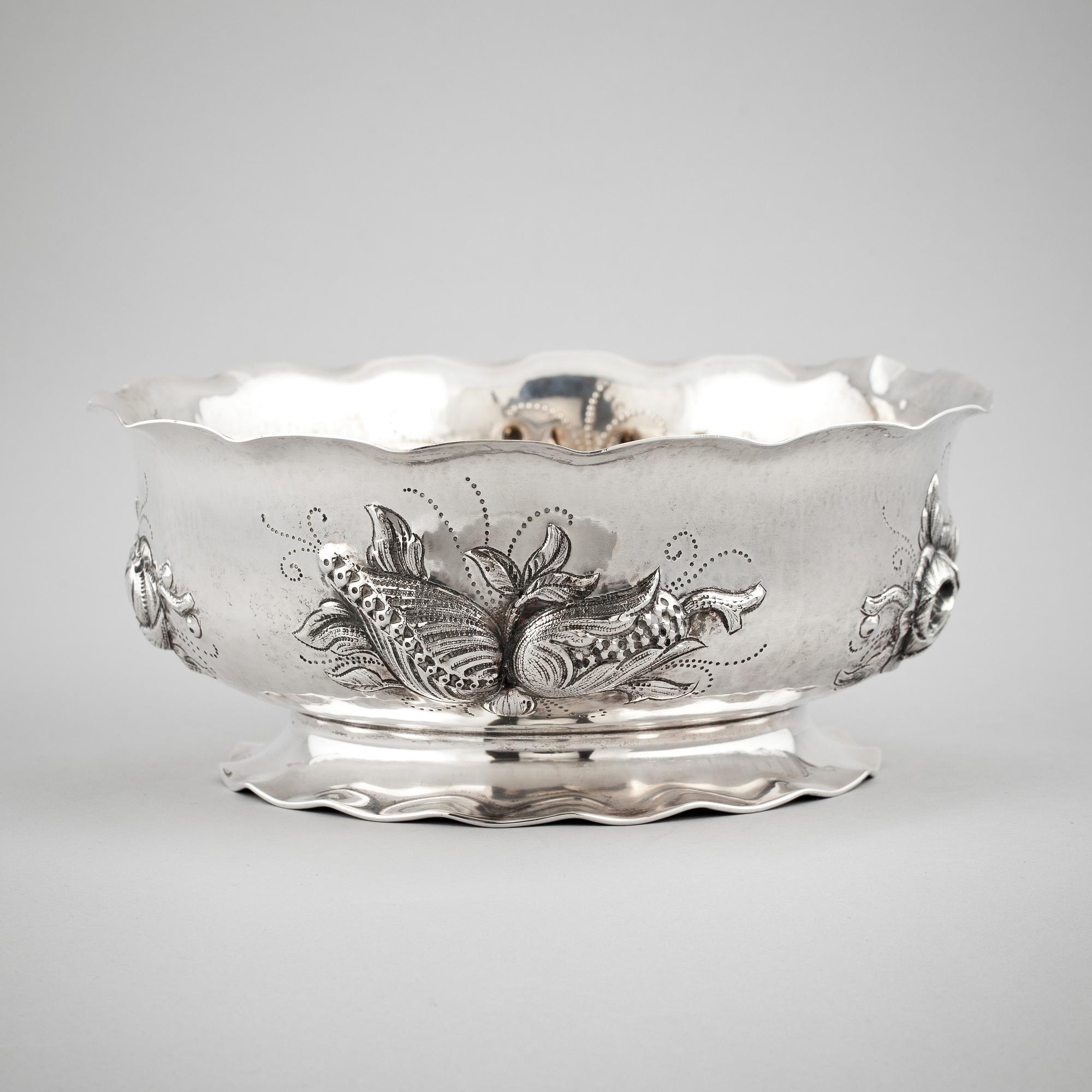 SKÅL, silver, Barockstil. CGR, 1946. Total vikt ca 485 g.