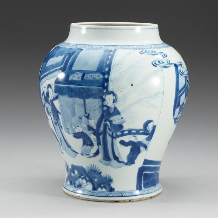 A blue and white jar, Qing dynasty, Kangxi (1662-1722).