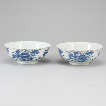 SKÅLAR, ett par, porslin, Kina, 1900-tal.