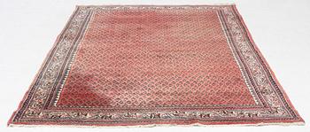 A Serabend carpet, ca 289 x 185 cm.