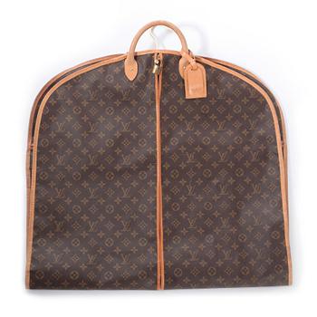 LOUIS VUITTON, a monogram canvas garment cover.