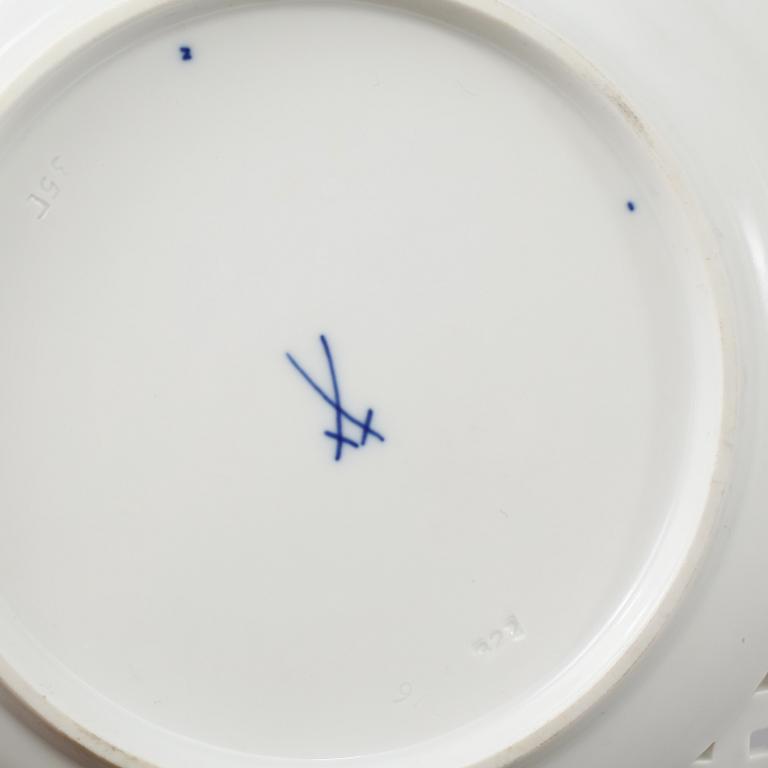 SERVISDELAR, 9 delar, porslin, "Lökmönstret", Meissen, 1900-tal.
