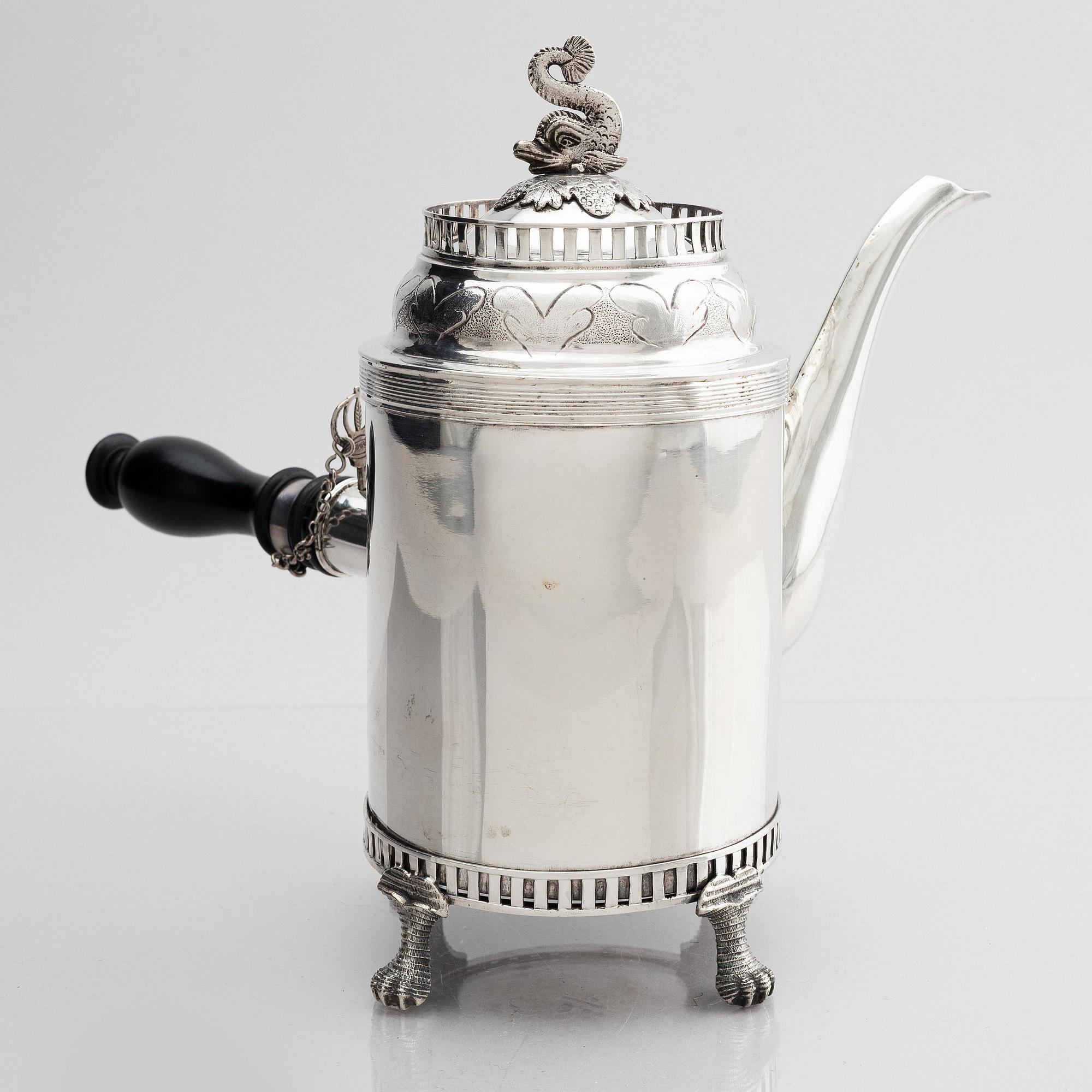 Fredrik Skough, kaffekanna, silver, (verksam 1824-1830) Borås. Empire.