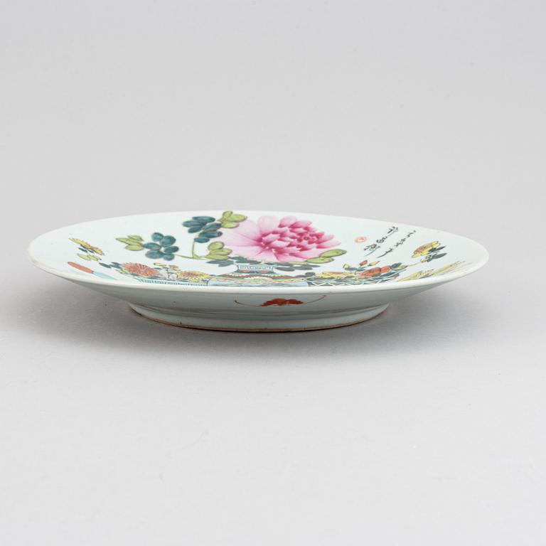 FAT, porslin. Kina, 1900-tal.