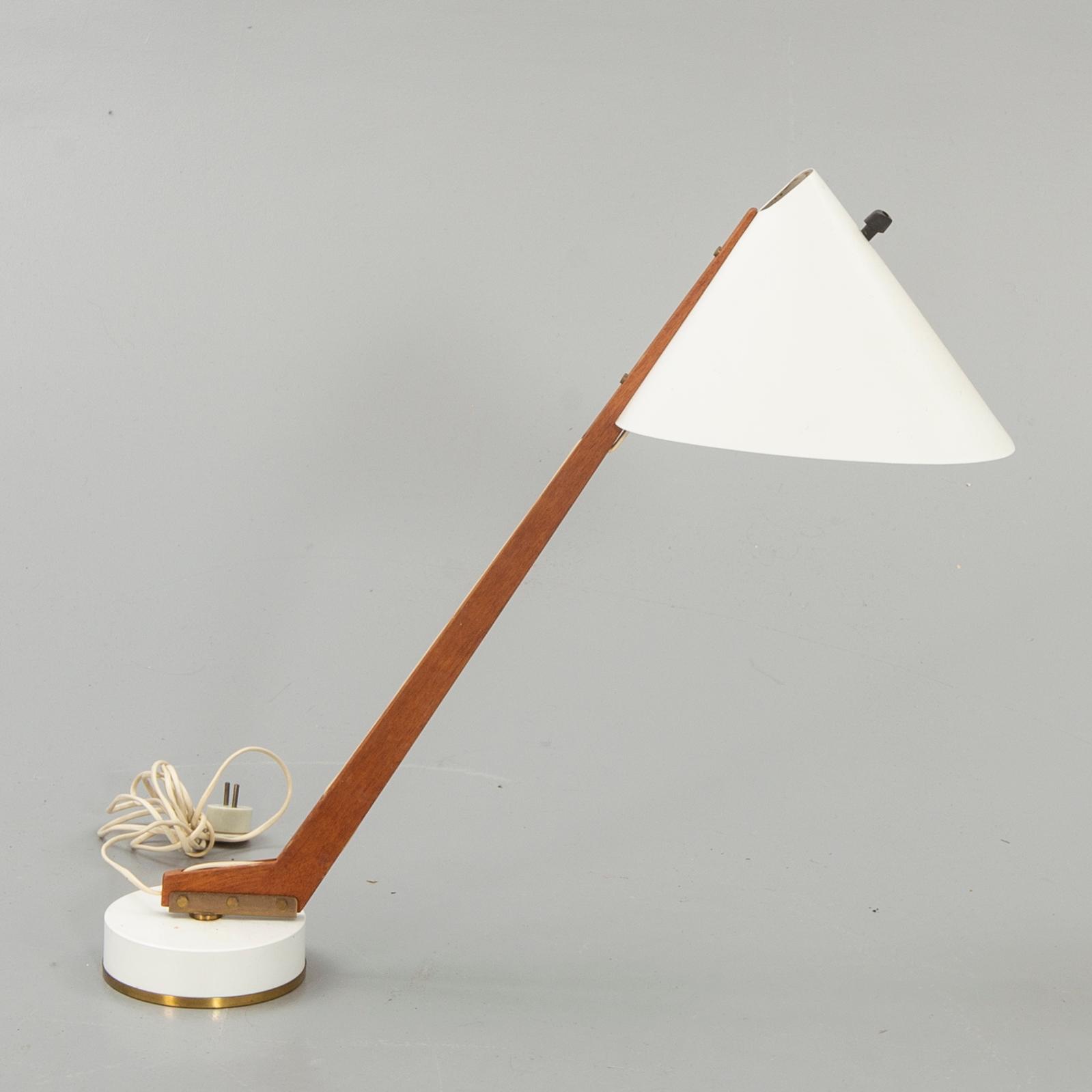 Hans-Agne Jakobsson, table lamp, "B 54", Markaryd, 1950s / 60s.