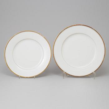 A 123 piece "Kardinal" dinner service.