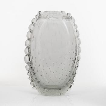 Willem de Moor, a glass vase, Flygsfors glasbruk, Sweden, dated 1940.