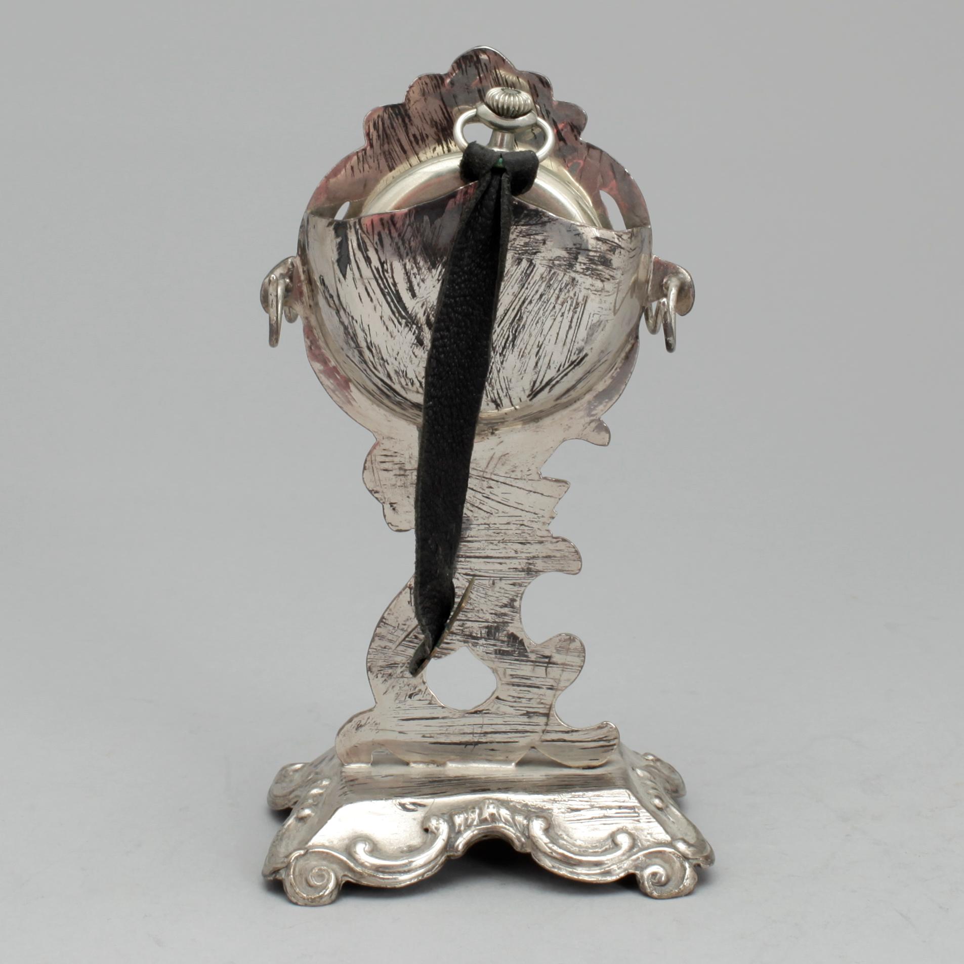 FICKUR MED STÄLL, silver, nyrokoko, troligen Pehr Fredrik Palmgren, Stockholm, 1858, otydliga stämplar.
