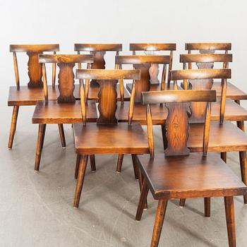 A 1940's 11 pcs dining table and chairs.