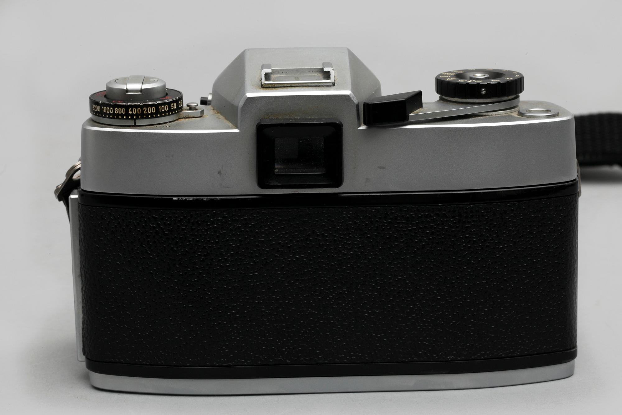 KAMERA med OBJEKTIV, 3 delar, Leicaflex SL. 1960/70-tal.