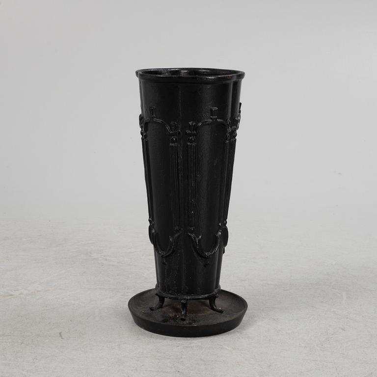 Edvin Ollers, "Umbrella Stand No. 1". Näfveqvarns Bruk.