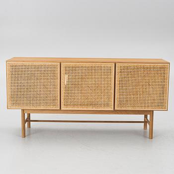 Sideboard, ”Racquet”, Hans K, samtida.