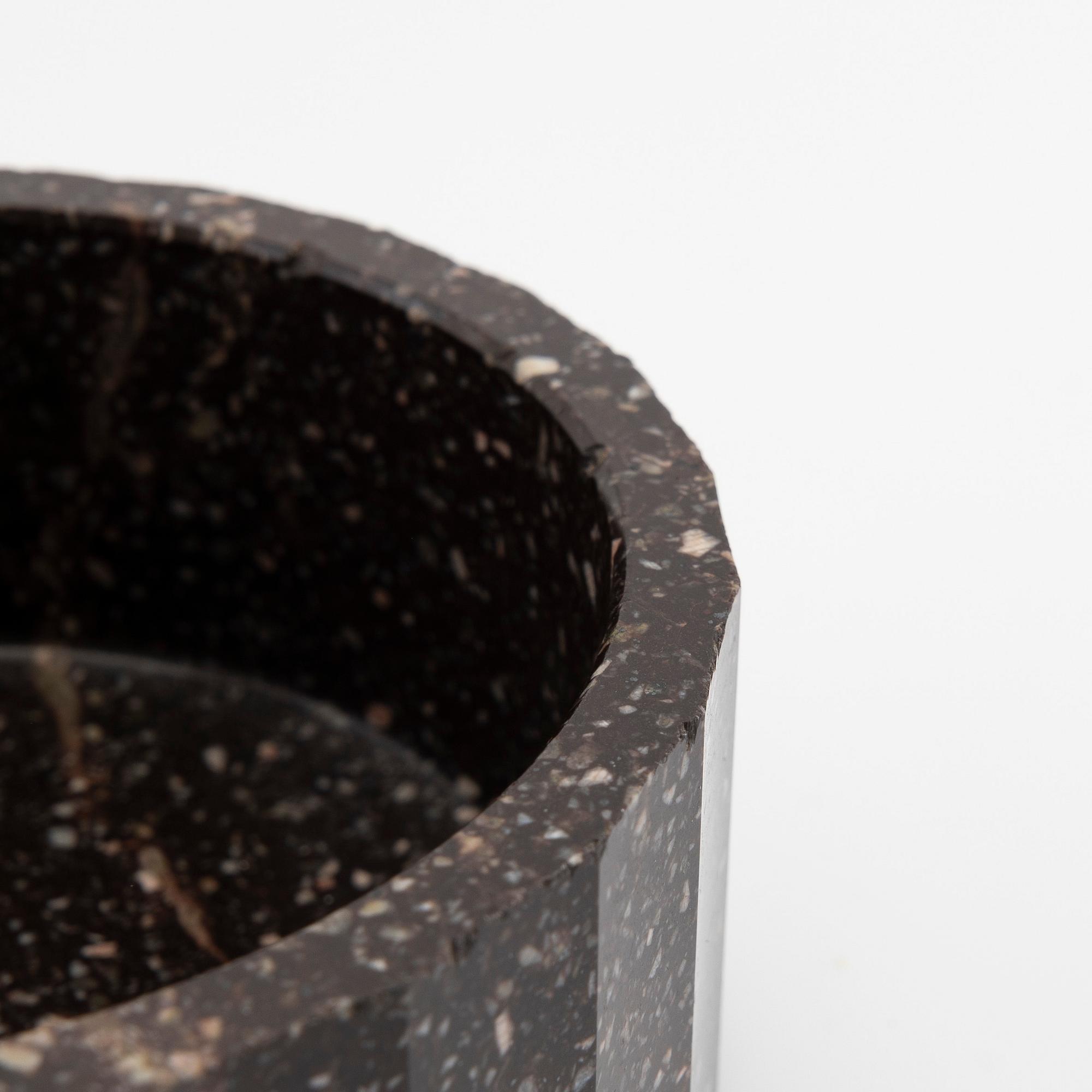 Butter box with lid, Älvdalen, early 19th century, Empire style.