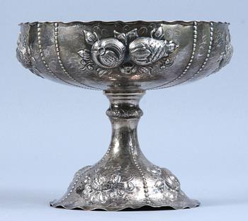 SKÅL PÅ FOT, silver, C. G Hallberg, 1916. 462 gram.