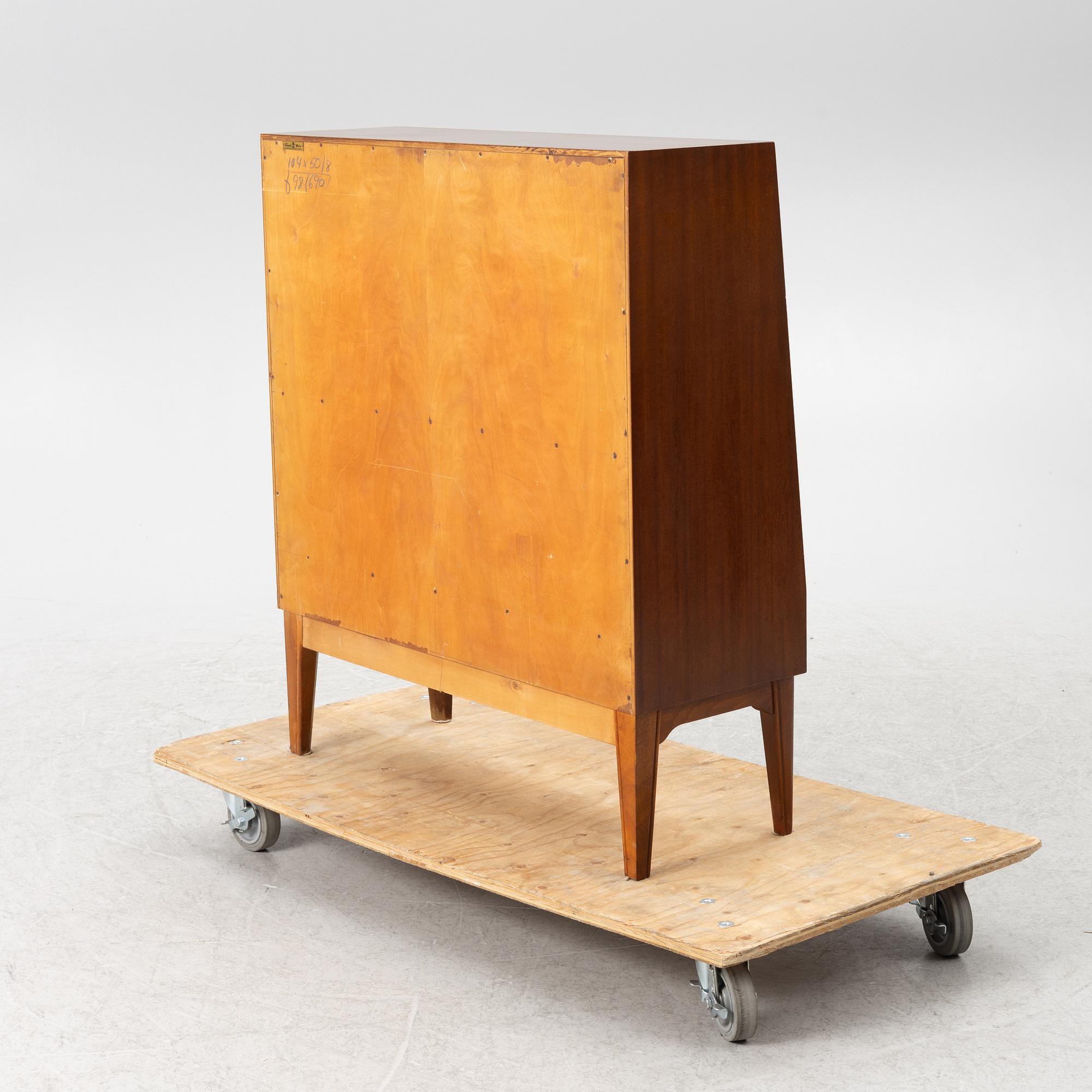 Barskåp, Förenade Möbelfabrikerna, 1900-talets mitt.