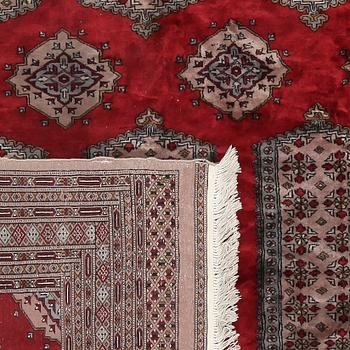 MATTA, Bochara. Ca 300 x 226 cm.