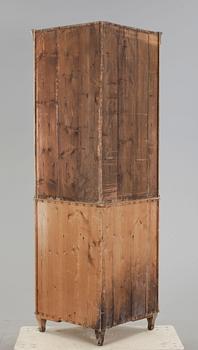 HÖRNSKÅP, 1800-tal.