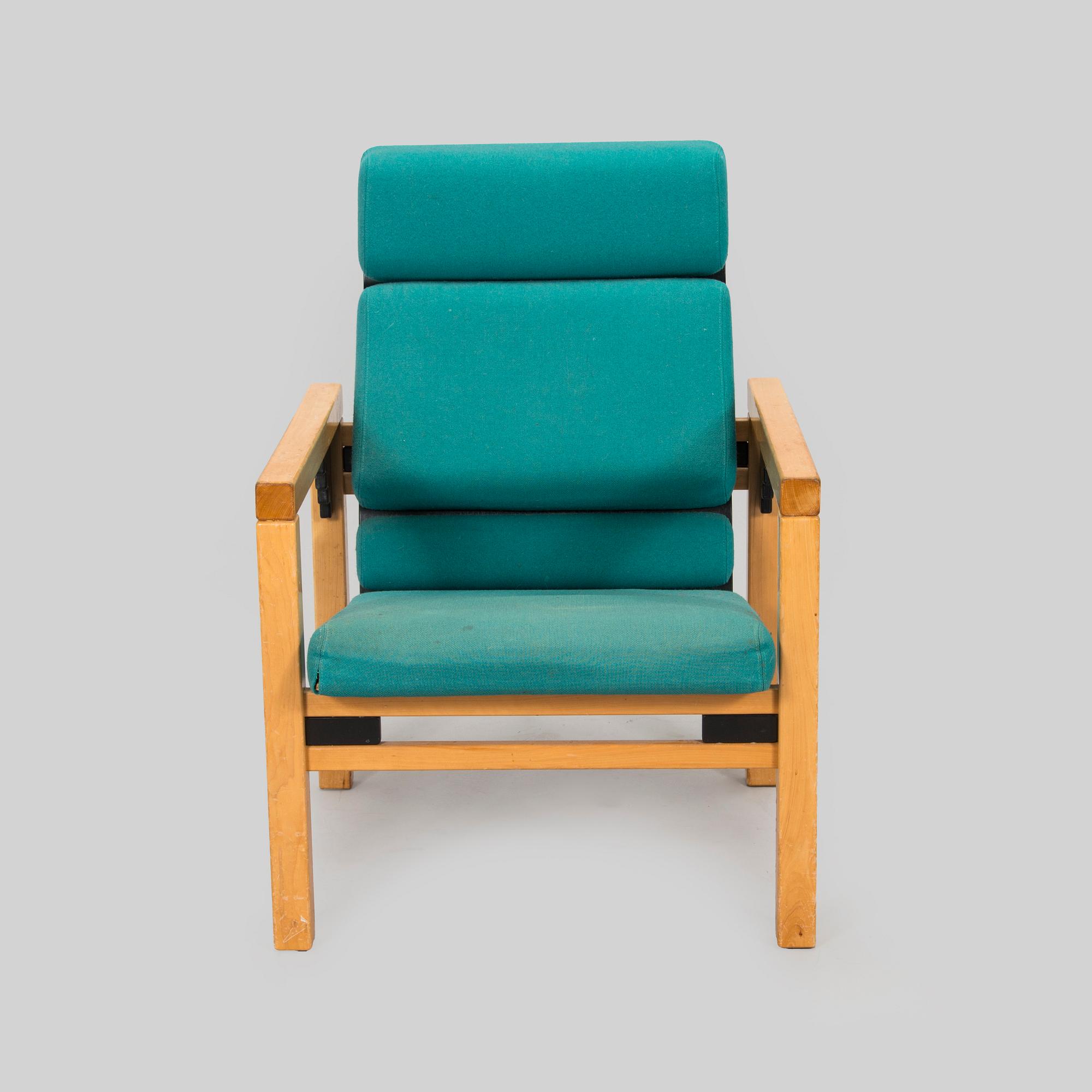 Yrjö Kukkapuro, nojatuoli, "Alnus" prototyyppi, Korvenrannan puusepäntehdas, Avarte, 1993.