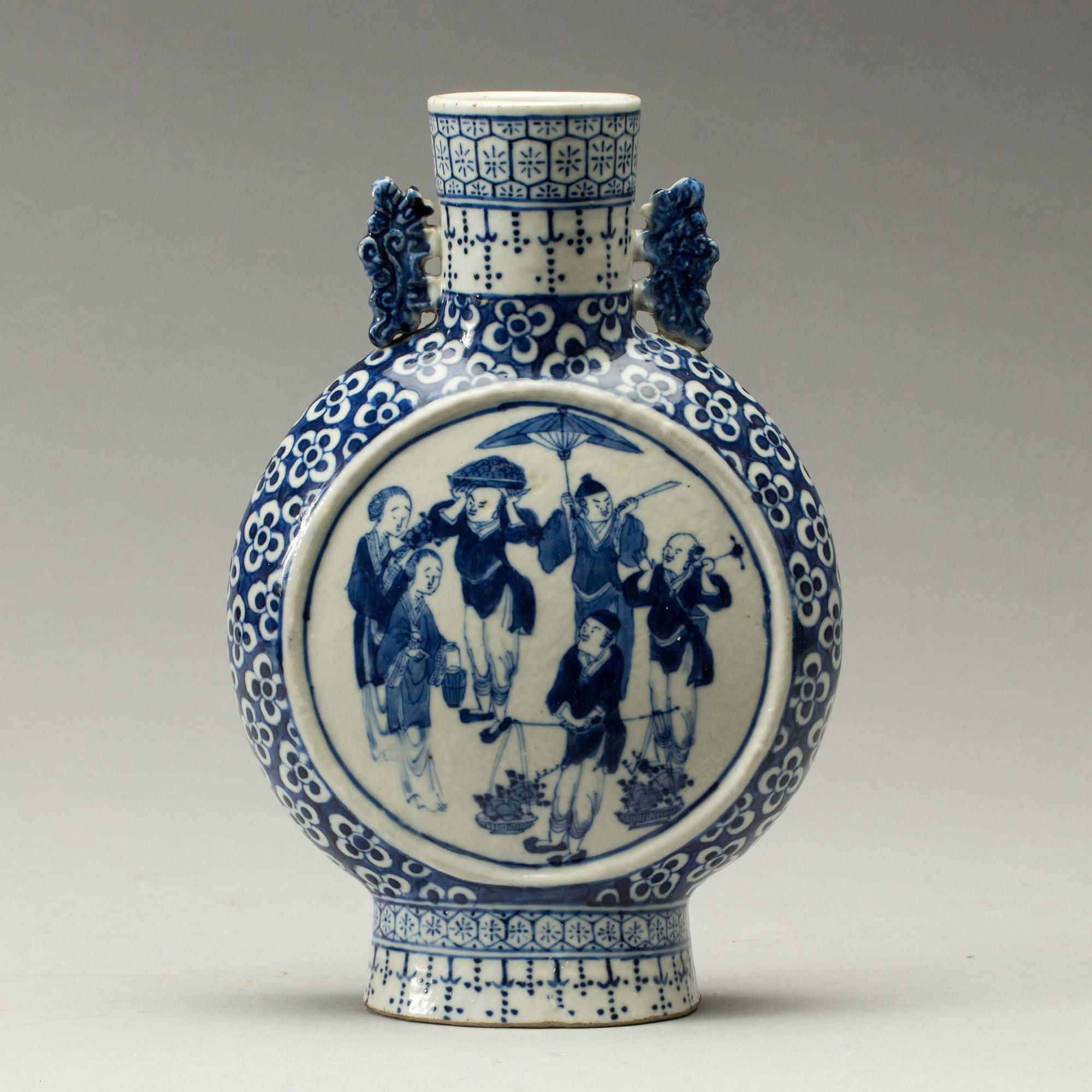 PILGRIMSFLASKA, porslin, 1800/1900-tal.