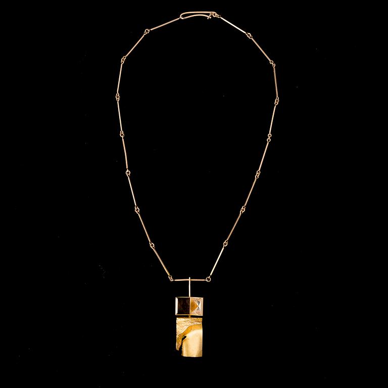 BJÖRN WECKSTRÖM, collier "Narcissos", 14K guld, bergskristall, rökkvarts. Lapponia 1967.