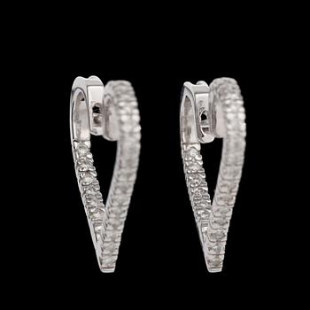 ÖRHÄNGEN, briliantslipade diamanter, tot ca 0.50 ct.