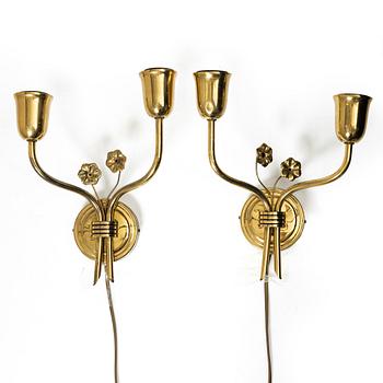 A pair of Scandinavian Modern wall lamps, 1940s.