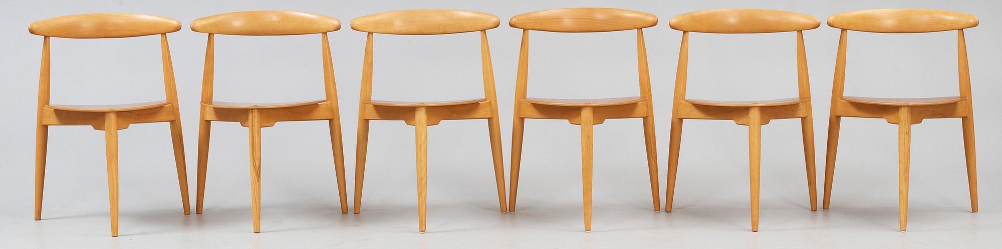 HANS J WEGNER, matgrupp, 6 st "Hjertestolen" och bord, Fritz Hansen, Danmark ca 1963.