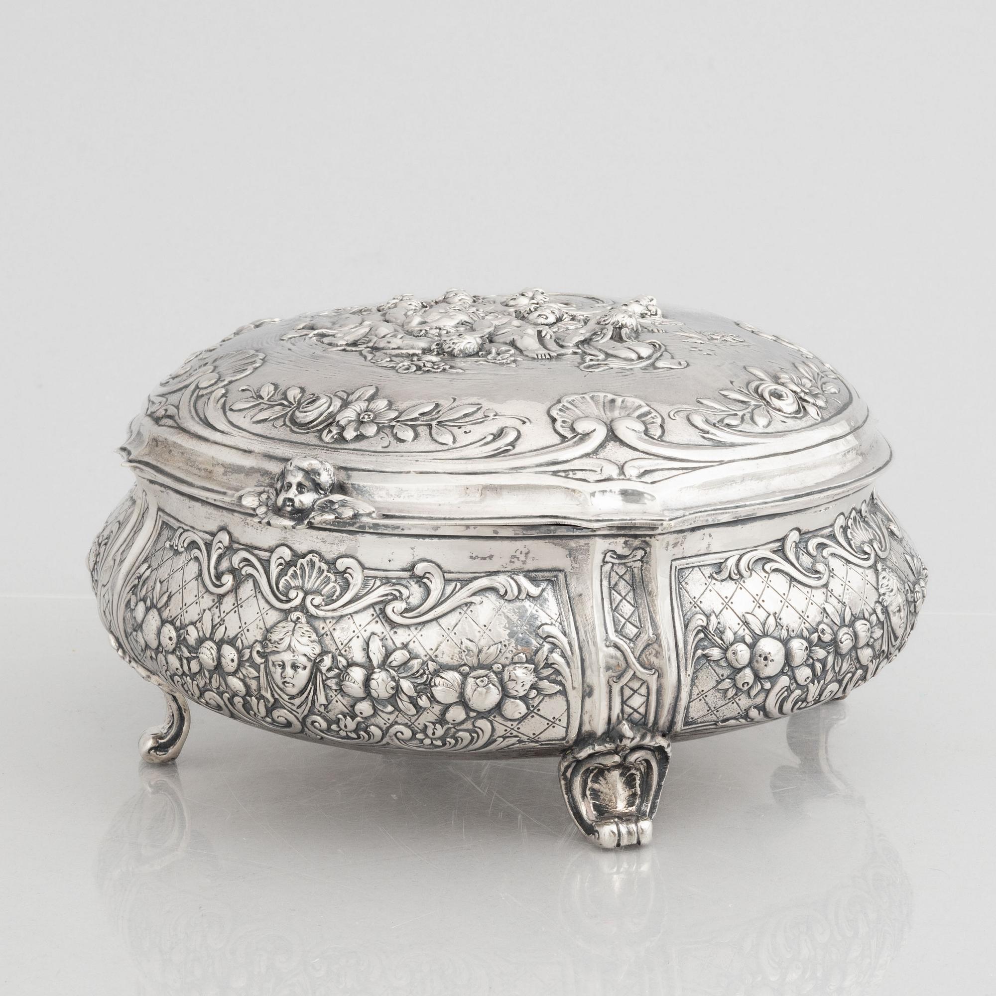 A German silver 800 Rococo style box with cover, circa 1900.