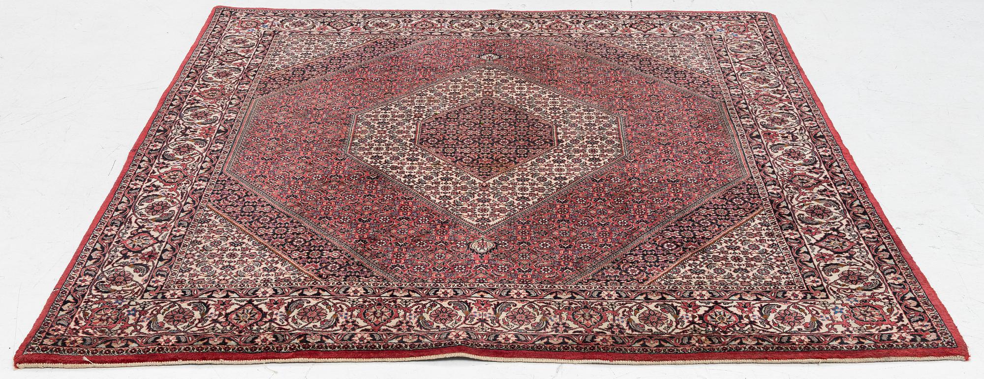 Matta, Bidjar, ca 205 x 200 cm.