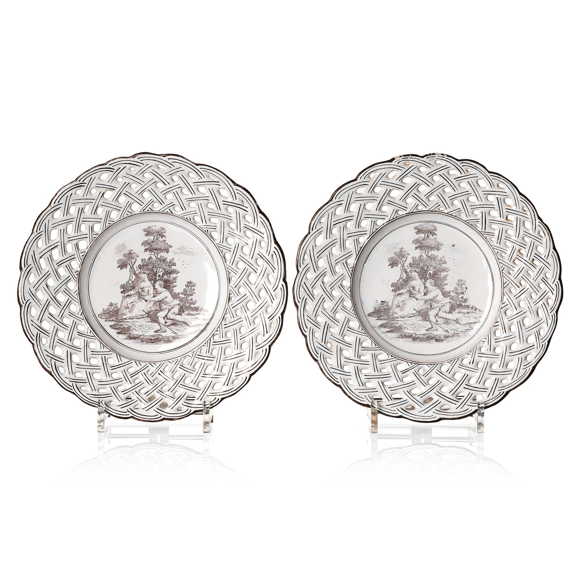 A pair of Swedish Marieberg faience dishes, 18th Century.