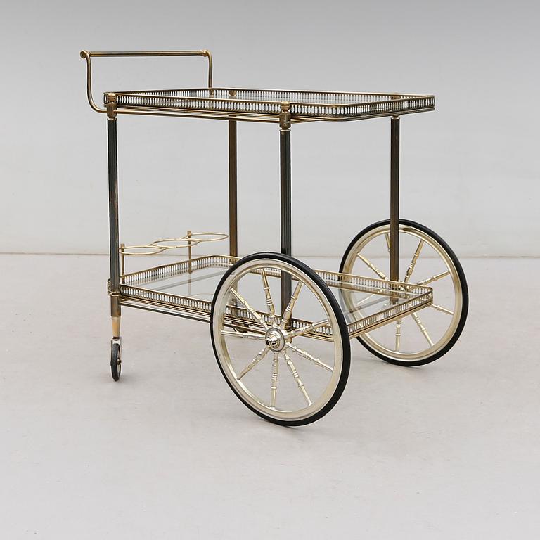 SERVERINGSVAGN, 1900-talets andra hälft.