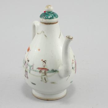 KANNA, porslin, Kina, sekelskifte 1800/1900.