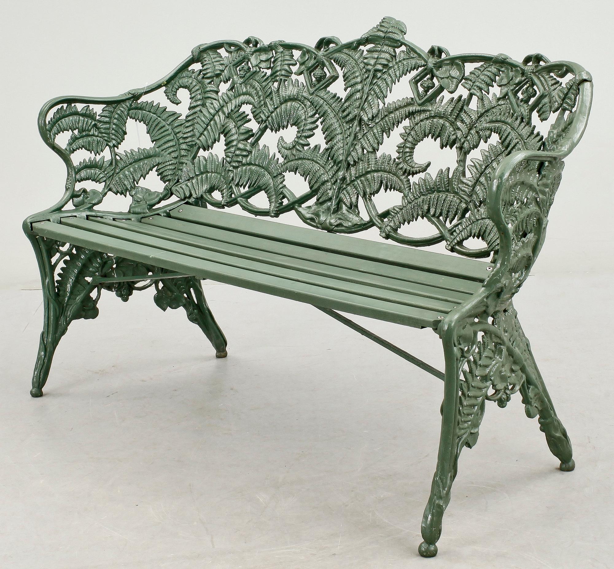 TRÄDGÅRDSBÄNK, gjutjärn samt trä, märkt Aggenberg Stockholm, Sverige, 1900-tal.